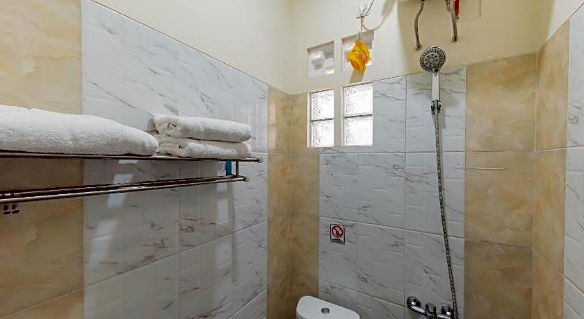 Urbanview Syariah Utami Inn Garut by RedDoorz