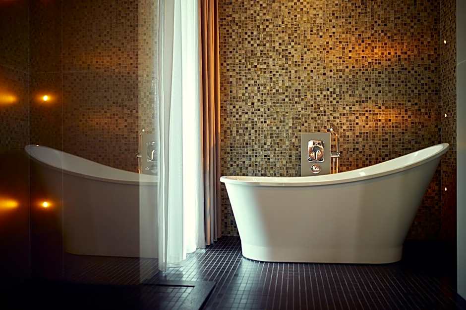 Bristol Art & Medical SPA