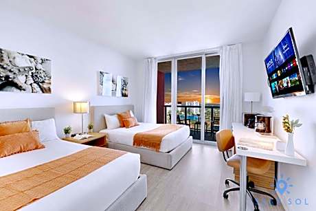 Amazing Balcony Near Beach