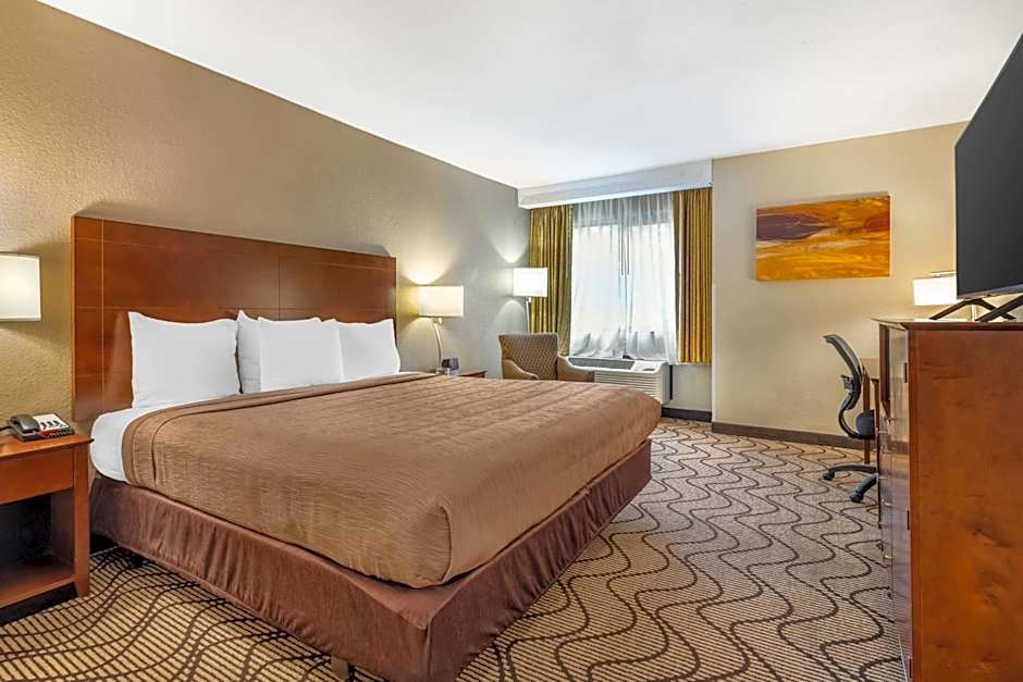Best Western John Muir Inn
