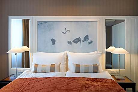 Classic Double or Twin Room