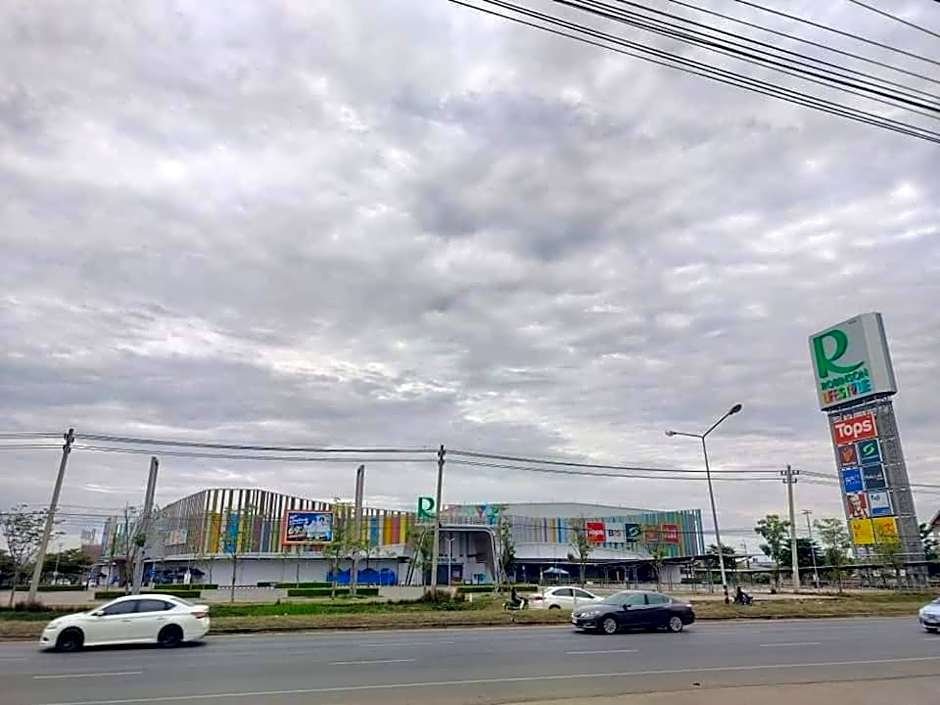 Cicada Hotel Kanchanaburi