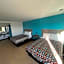 Palm Inn - Newly Renovated Rooms
