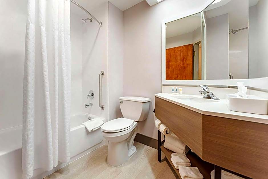 Comfort Inn & Suites LaVale - Cumberland