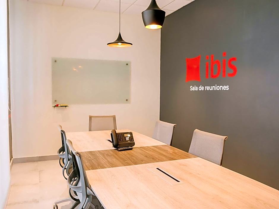 Ibis Trujillo