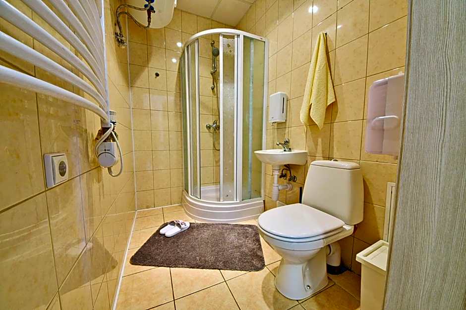 Laisves Avenue Hostel "Easy Kaunas"