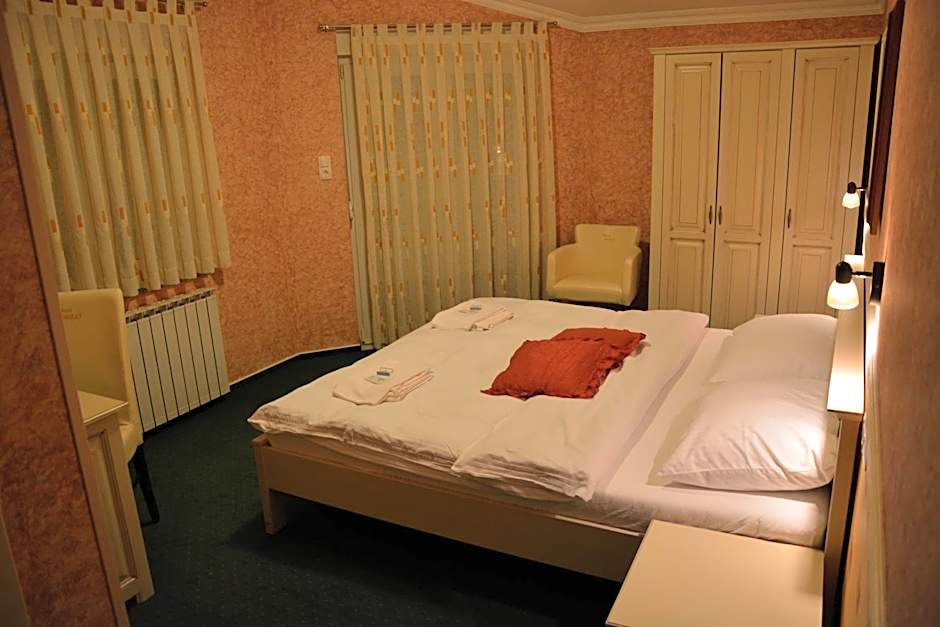 Motel Most