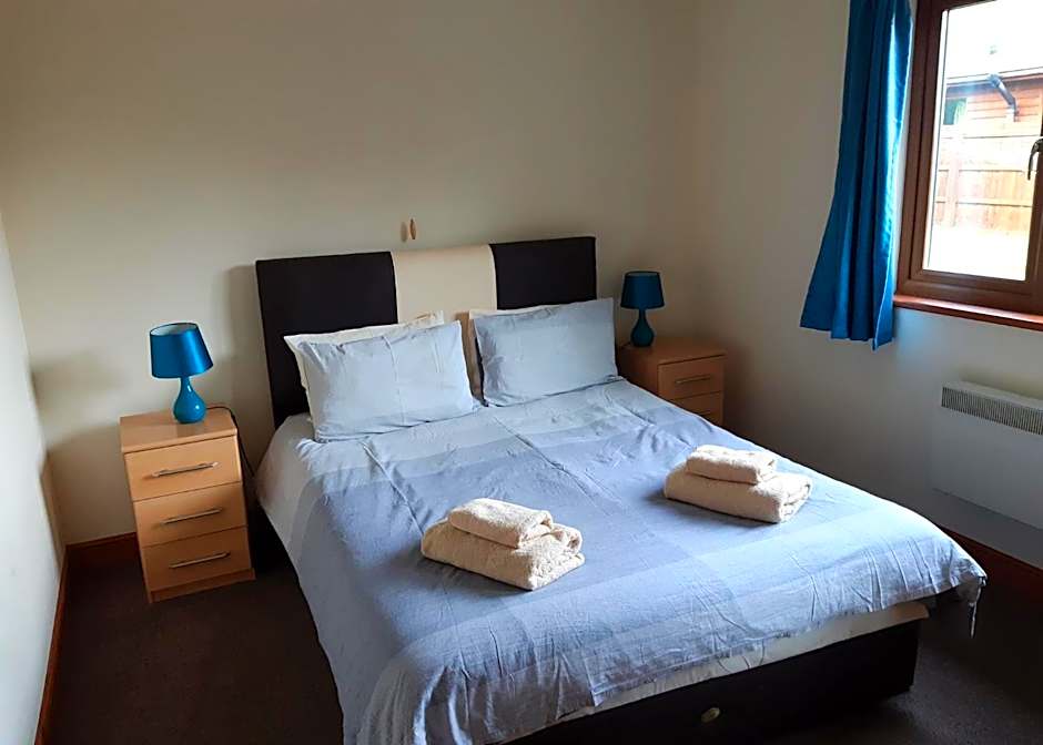 Heartsease Lodges