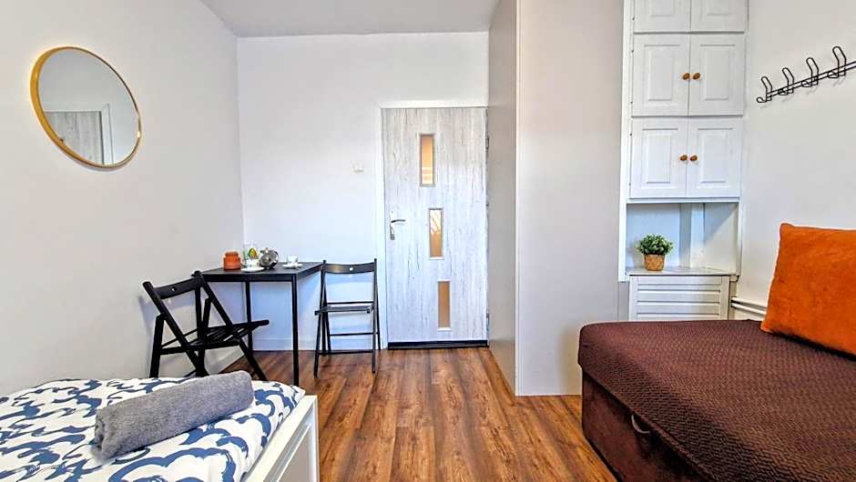 Meander Natolin Pokoje Blisko Metra