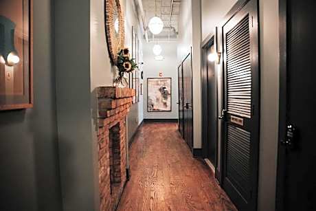 The Woodward Hotel