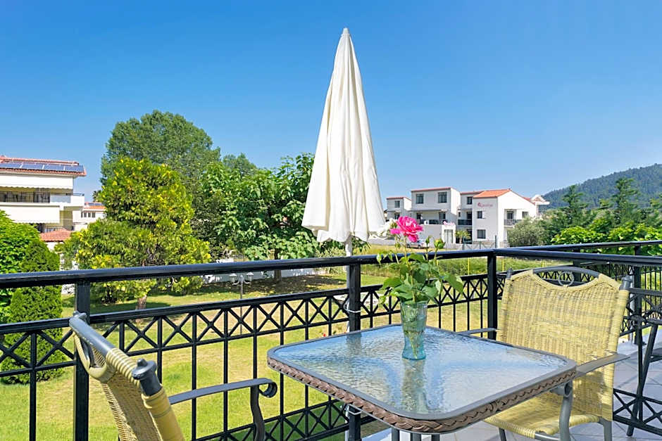 Melathron Rooms & Apartments