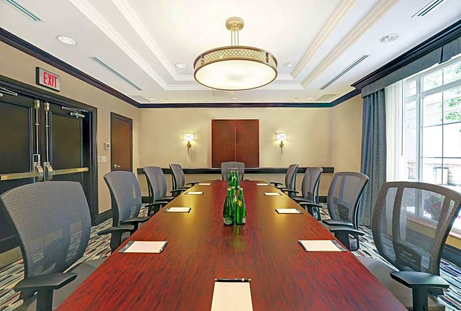 Homewood Suites by Hilton Cambridge-Waterloo Ontario