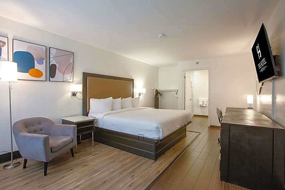 The Hotel Serene Glendale Peoria, Surestay Collection by BW