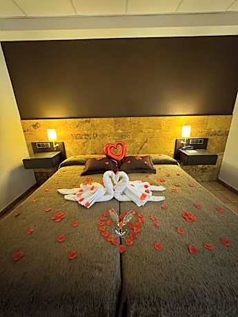 Romantic Package (Petals and Chocolates) - Standard Double or Twin Room