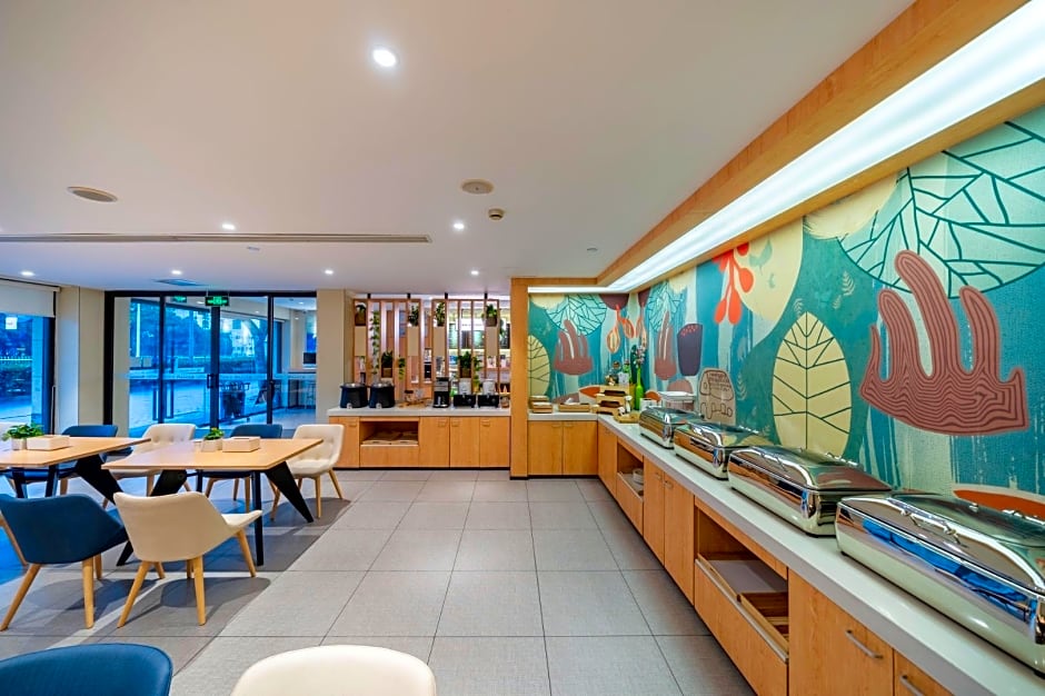Hanting Hotel (Shanghai Tangqiao Metro Station) – Shanghai, DC