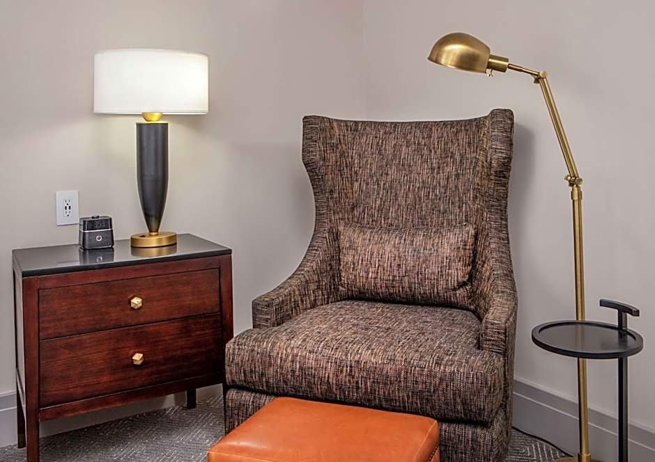 The Virginian Lynchburg, Curio Collection By Hilton