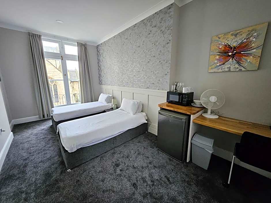 New County Hotel by RoomsBooked