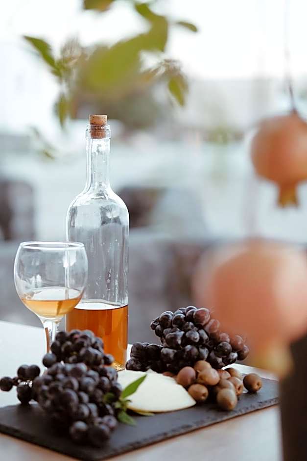 Alafropetra Luxury Suites