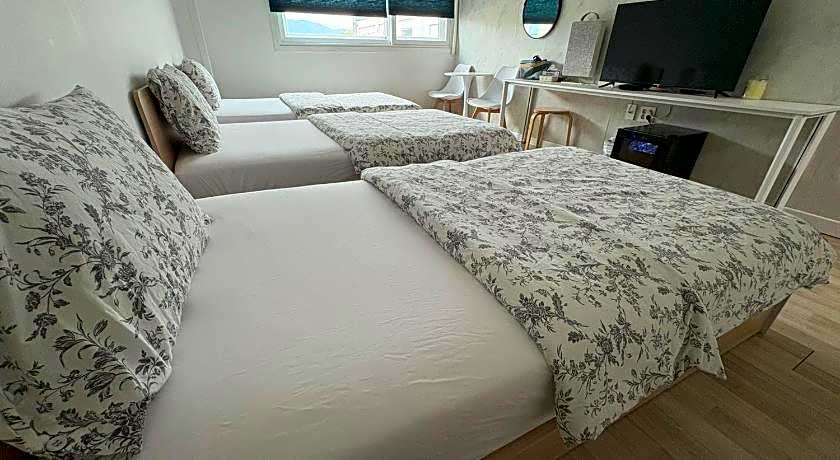 Gyeongju BongwhangMansion