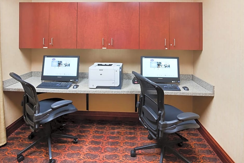 Hampton Inn Fairmont