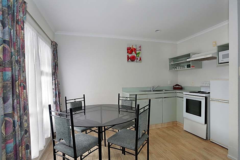 Pavilion Motel & Conference Centre