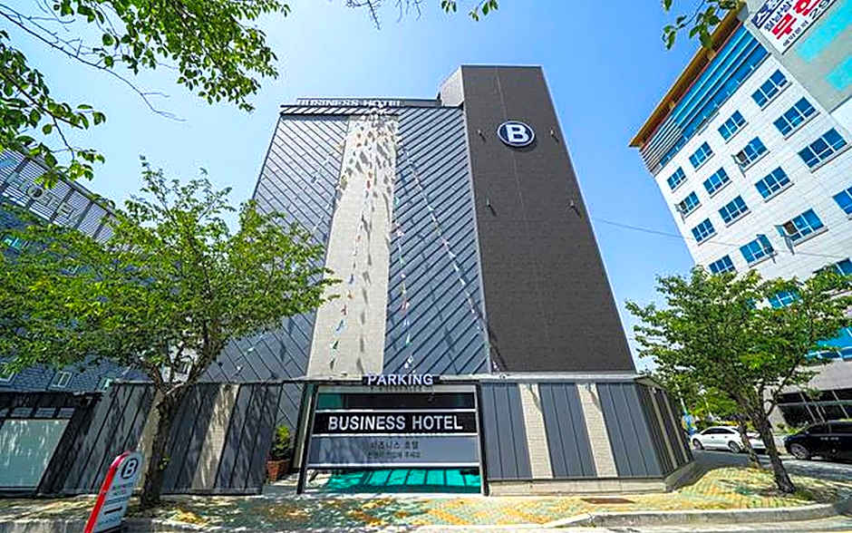 Business Hotel