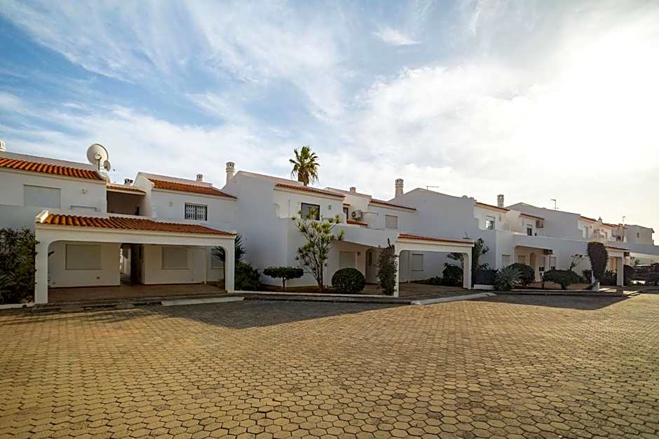 Oura Parque Apartamentos Turisticos