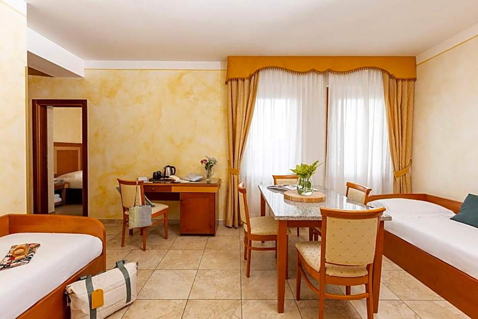 Hotel & Residence Venezia 2000
