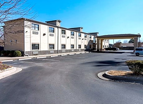Econo Lodge Inn And Suites Little Rock