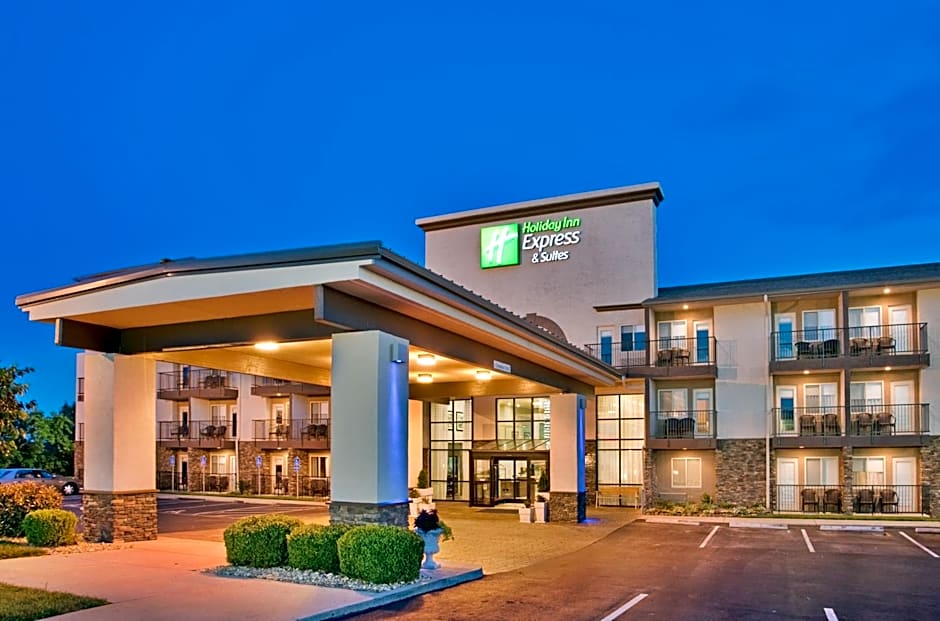 Holiday Inn Express Hotel & Suites Branson 76 Central By IHG