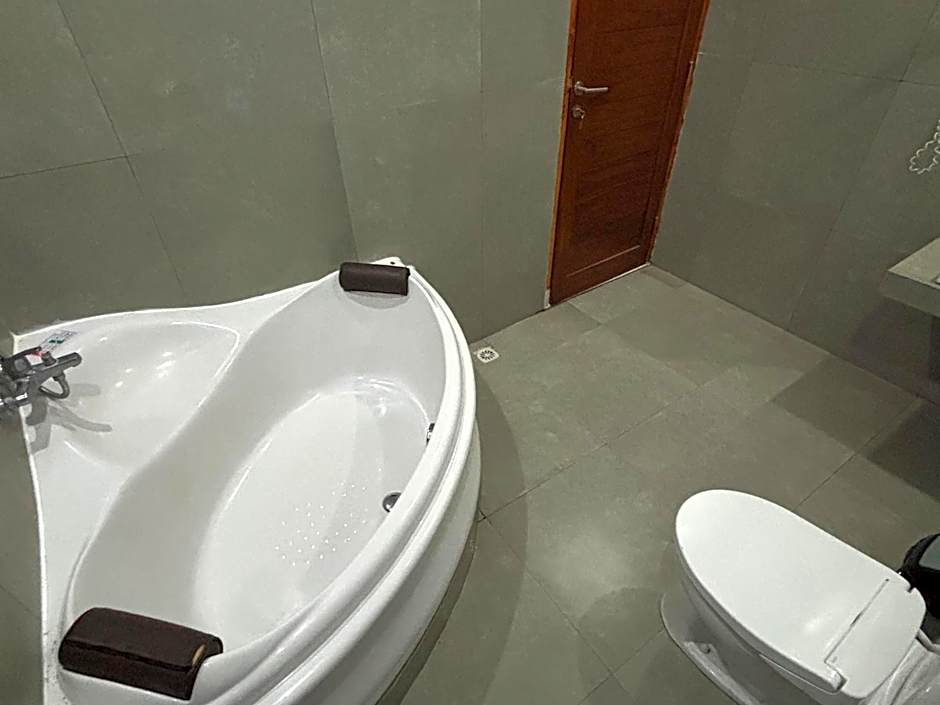 Caldera Hotel & Restaurant