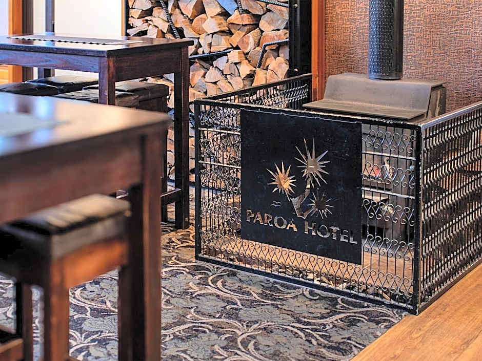 Paroa Hotel