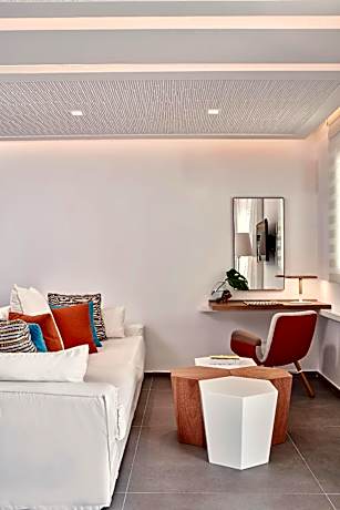 Emar Junior Suite with Sea View and Outdoor Jacuzzi