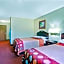 Super 8 by Wyndham Clinton/Jackson West