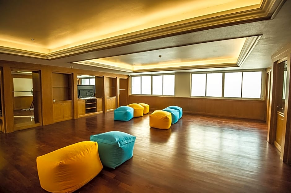 Glur Central Pratunam