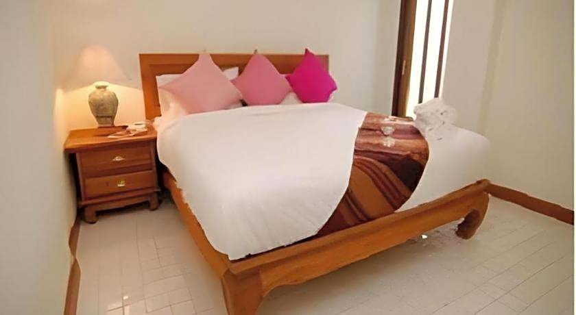 Fah Place Hotel