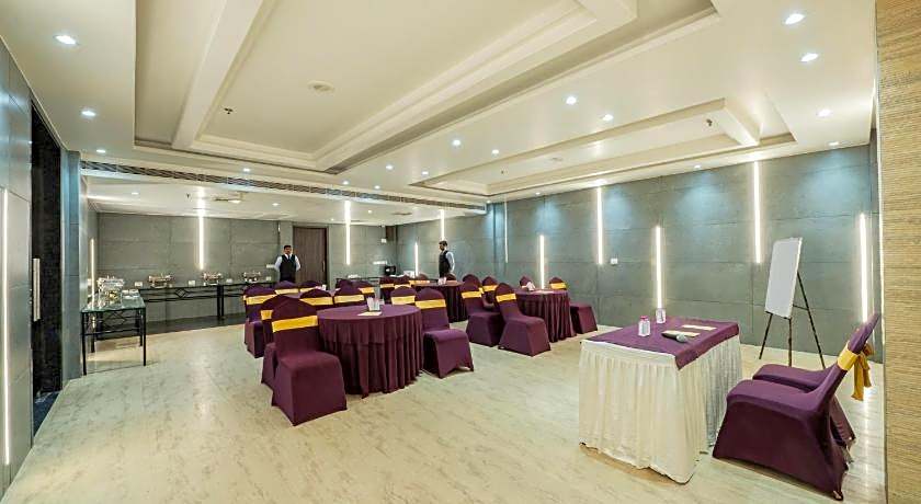 Hotel The Taj Vilas