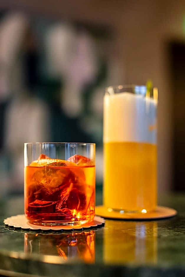 TRIBE Den Haag Centraal