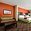 Holiday Inn Express Alva