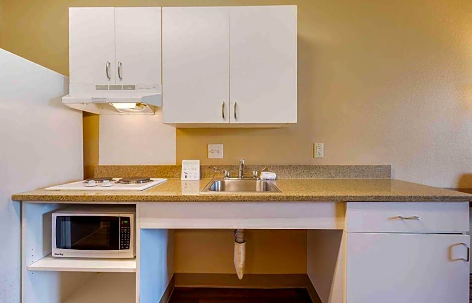 Extended Stay America Suites - Elizabeth - Newark Airport