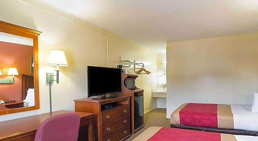 Econo Lodge Charlottesville North - University Area