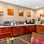 Comfort Inn & Suites North Greenfield