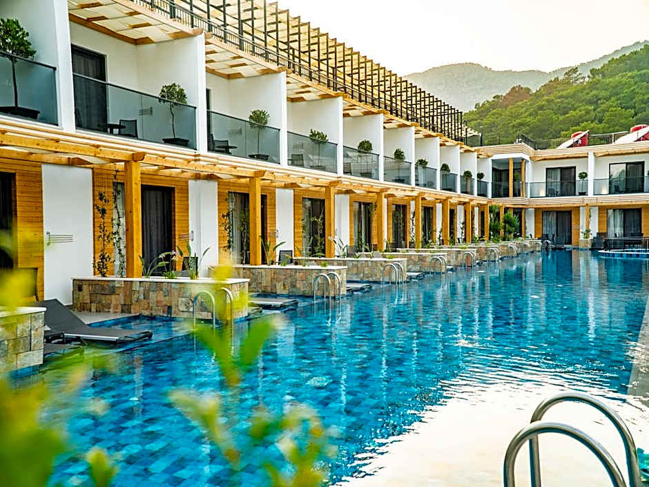 L HOTEL Sarigerme
