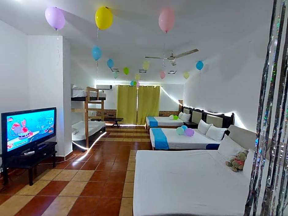 HOTEL BLUE