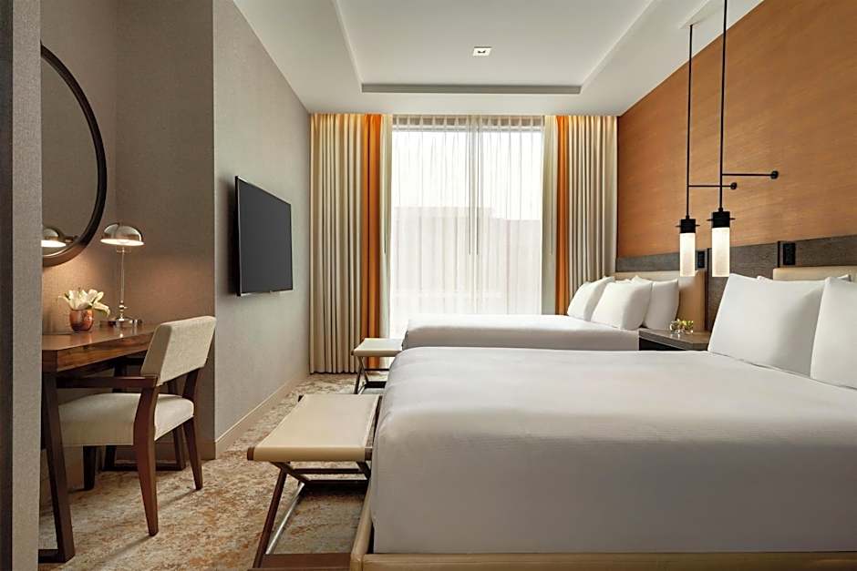 Hoodoo Moab, Curio Collection By Hilton