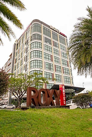 Roxy Hotel & Apartments