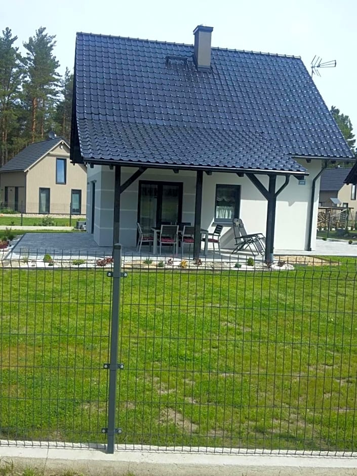 Domek na Plażowej Lubiatowo