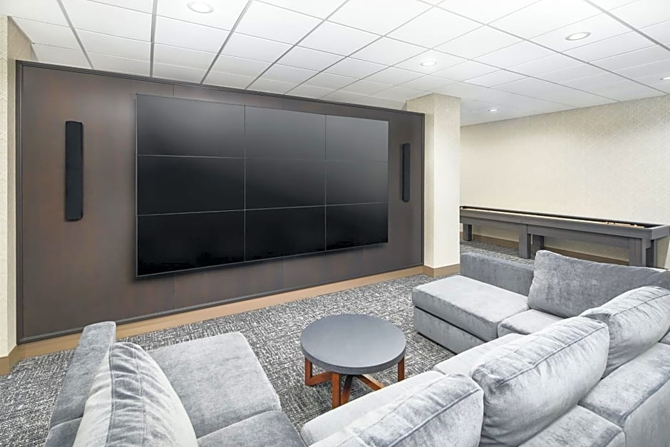 Holiday Inn Express Richmond - Midtown, an IHG Hotel