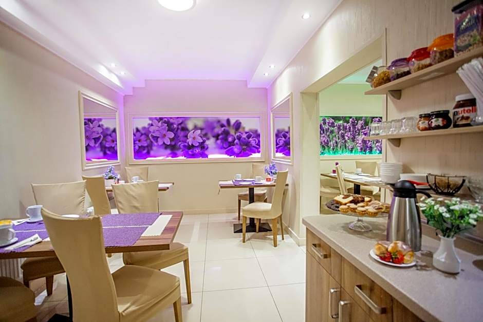 Villa Anna - Noclegi Rooms - FREE parking, taras, 1500m do Starówki