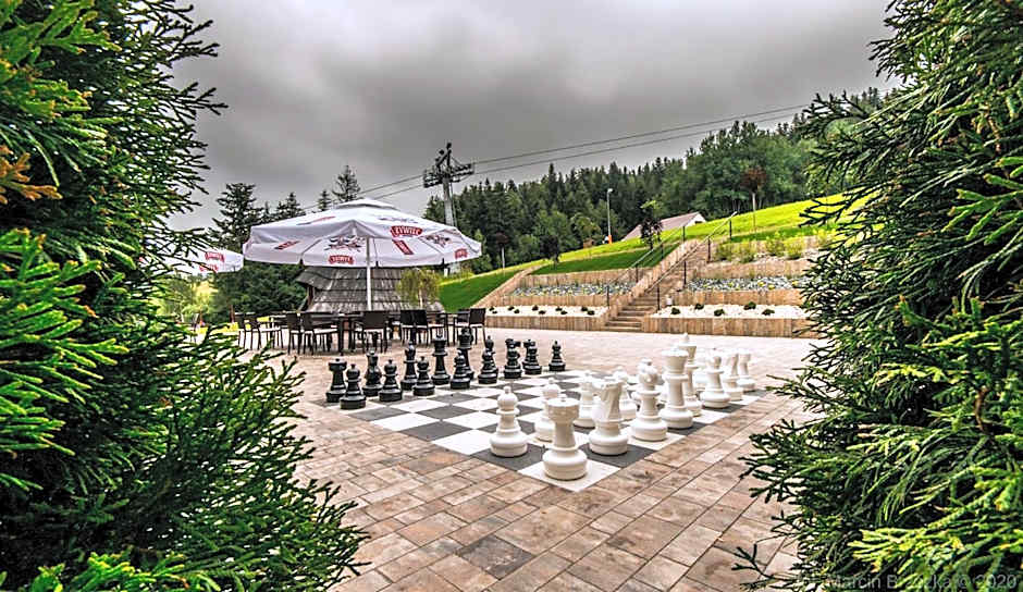 Hotel Kompleks Beskid z basenem i stokiem narciarskim - blisko Babiej Góry